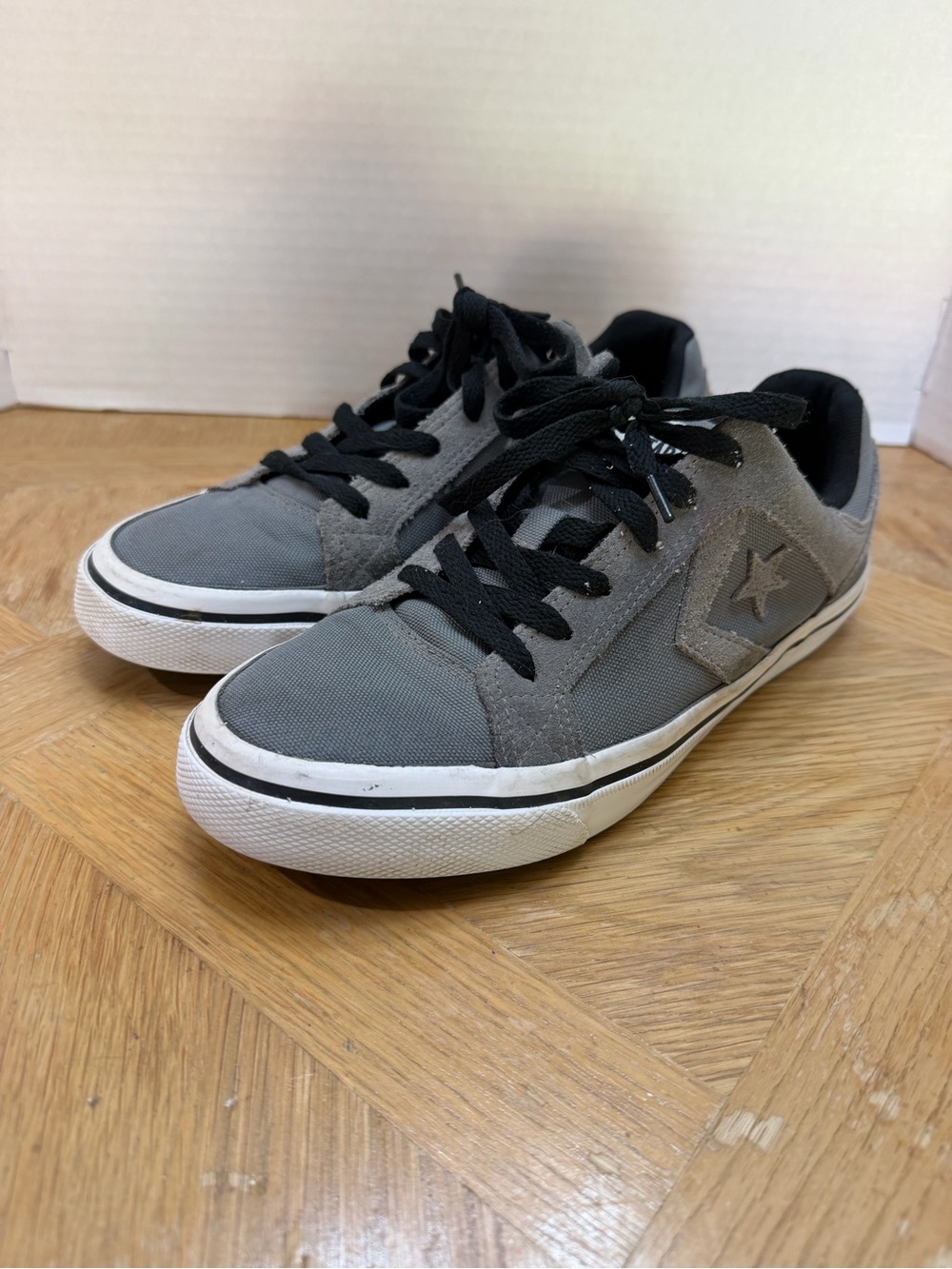 Converse Star Series El Distrito OX Low-Top Sneakers in Gray